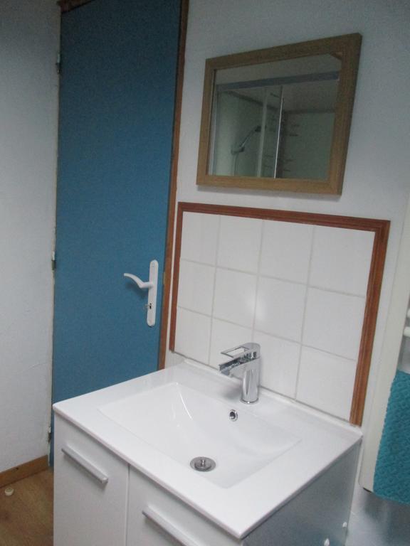 פראי-לה-מוניאל Chambres D'Hotes Roseland חדר תמונה